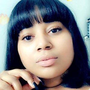 Meet your Posher, Damiah